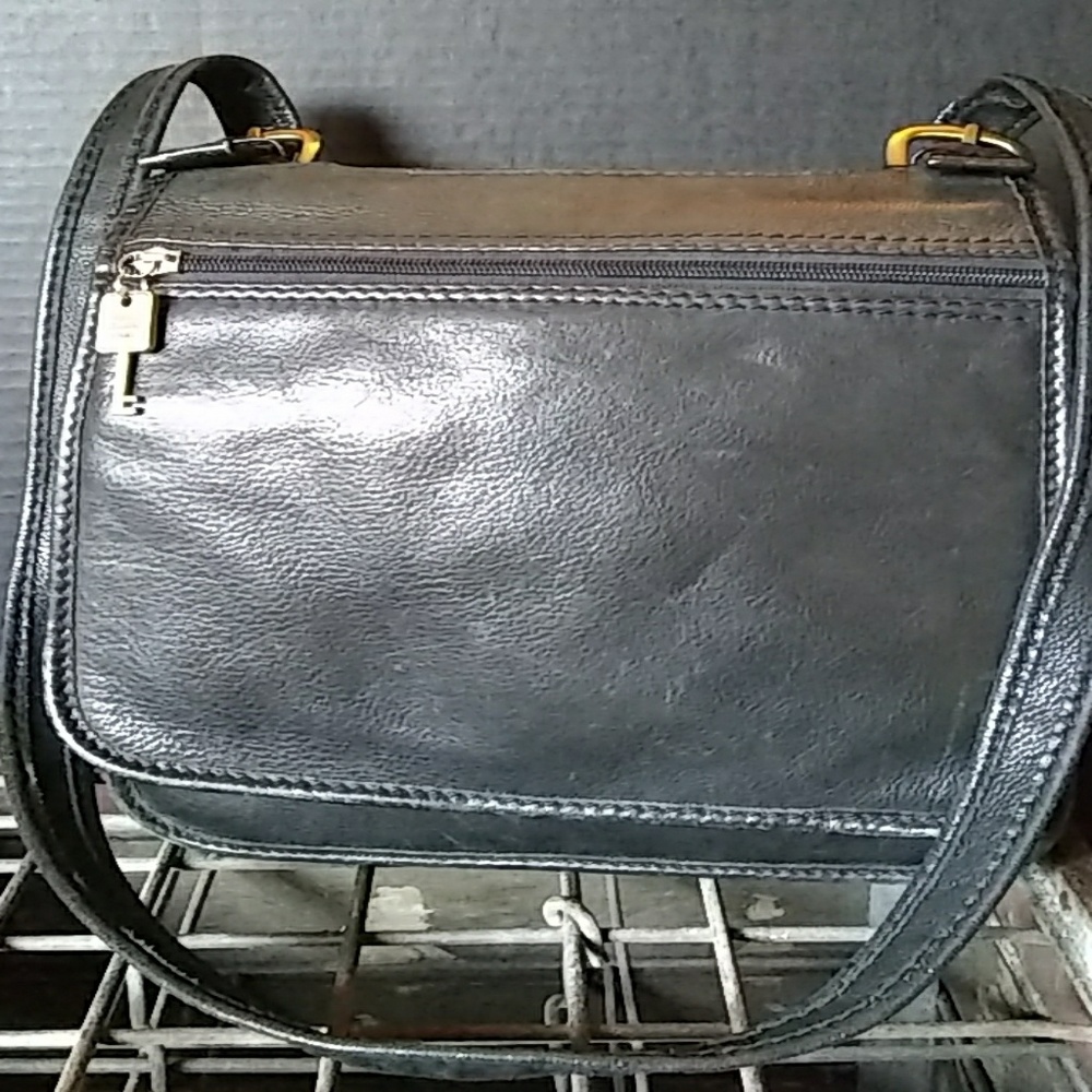 Vintage Black Fossil crossbody bag